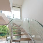 Optimal Glass for Balustrades: Safety and Style Guide